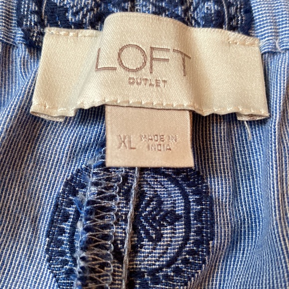 Blue medallion boho shorts - Picture 3 of 3